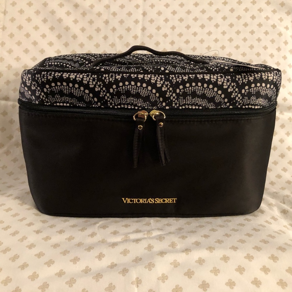 VICTORIA’S SECRET SATIN INTIMATES TRAVEL BAG